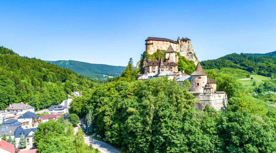 Nos services de location de voitures offrent une sélection diversifiée de véhicules à Dolný Kubin.